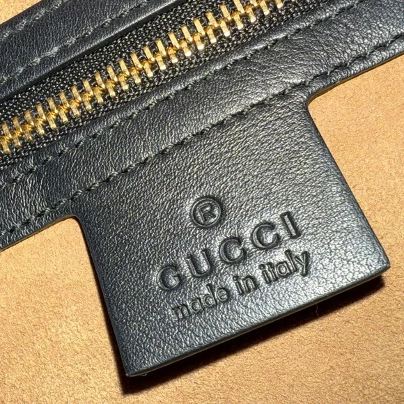 GUCCI GG SUPREME MONOGRAM PADLOCK HANDBAG MEDIUM-🔥STUNNING BOSS LADY BAG🔥 - Picture 6 of 16